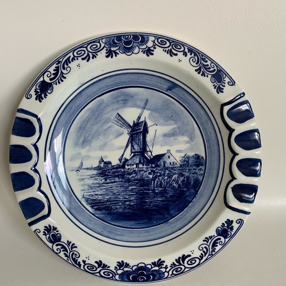 Ashtray - Picture 3 of 4